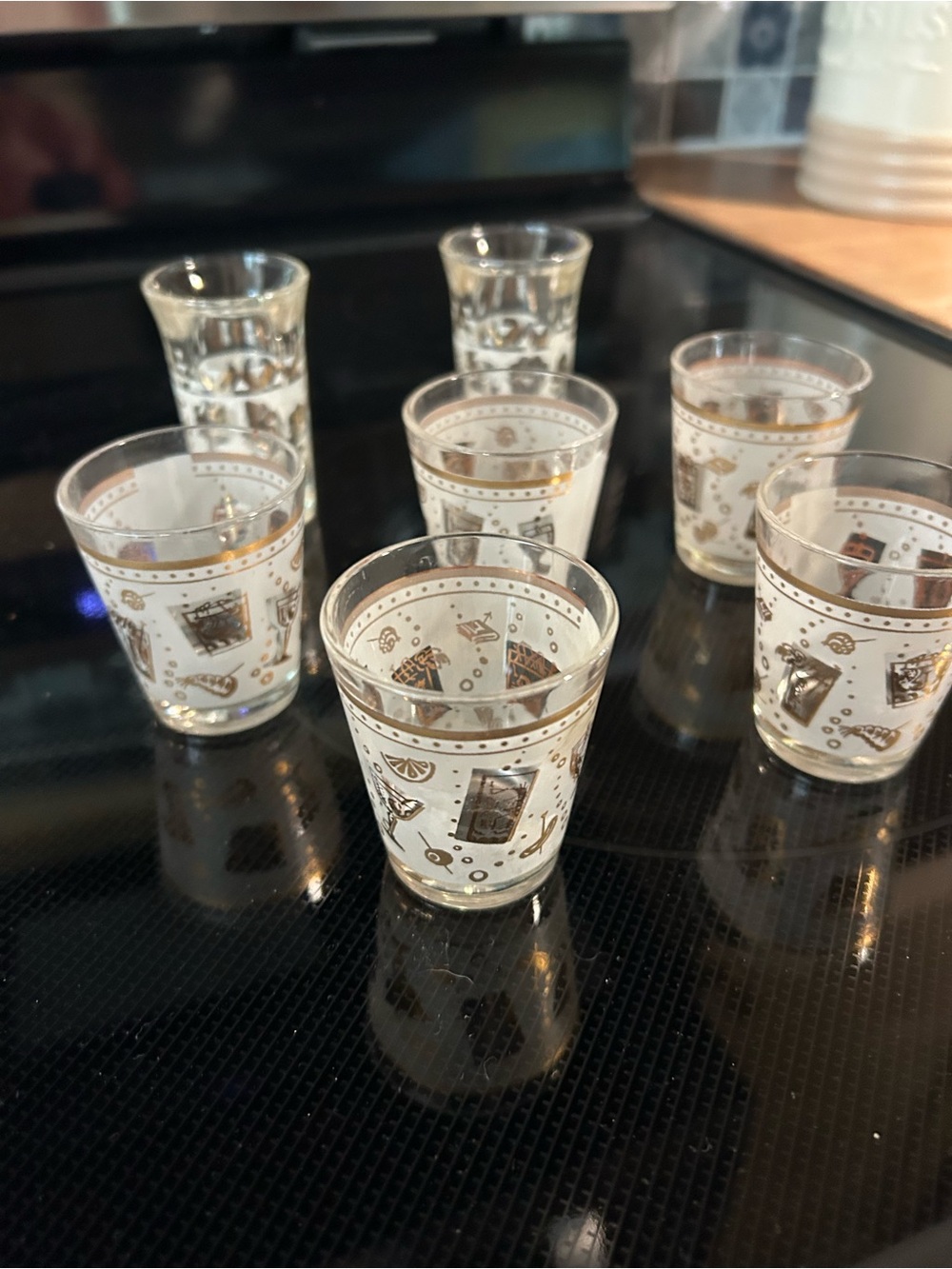 VINTAGE MCM Gold Trim Decorative Shot Glasses, Set of 7, Frosted w/Birds, Drinks